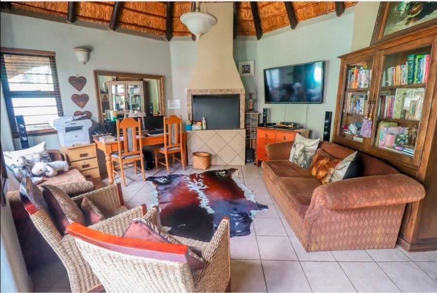 3 Bedroom Property for Sale in Flamwood North West